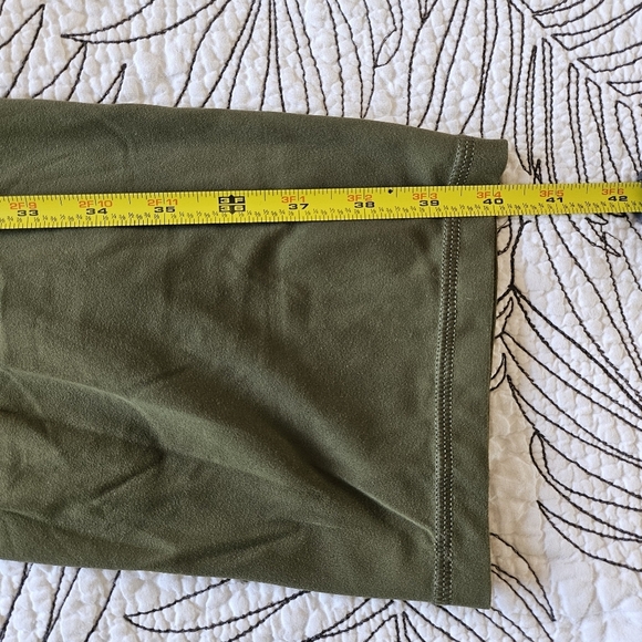VGUC Athleta Elation Straight Leg Pants Olive Green Small - Picture 14 of 15